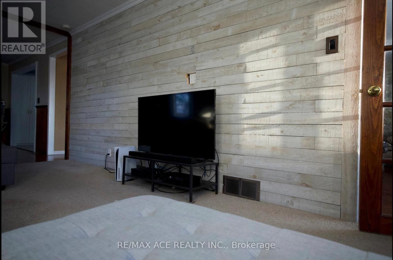 768 SOUTH PELHAM ROAD Image 5