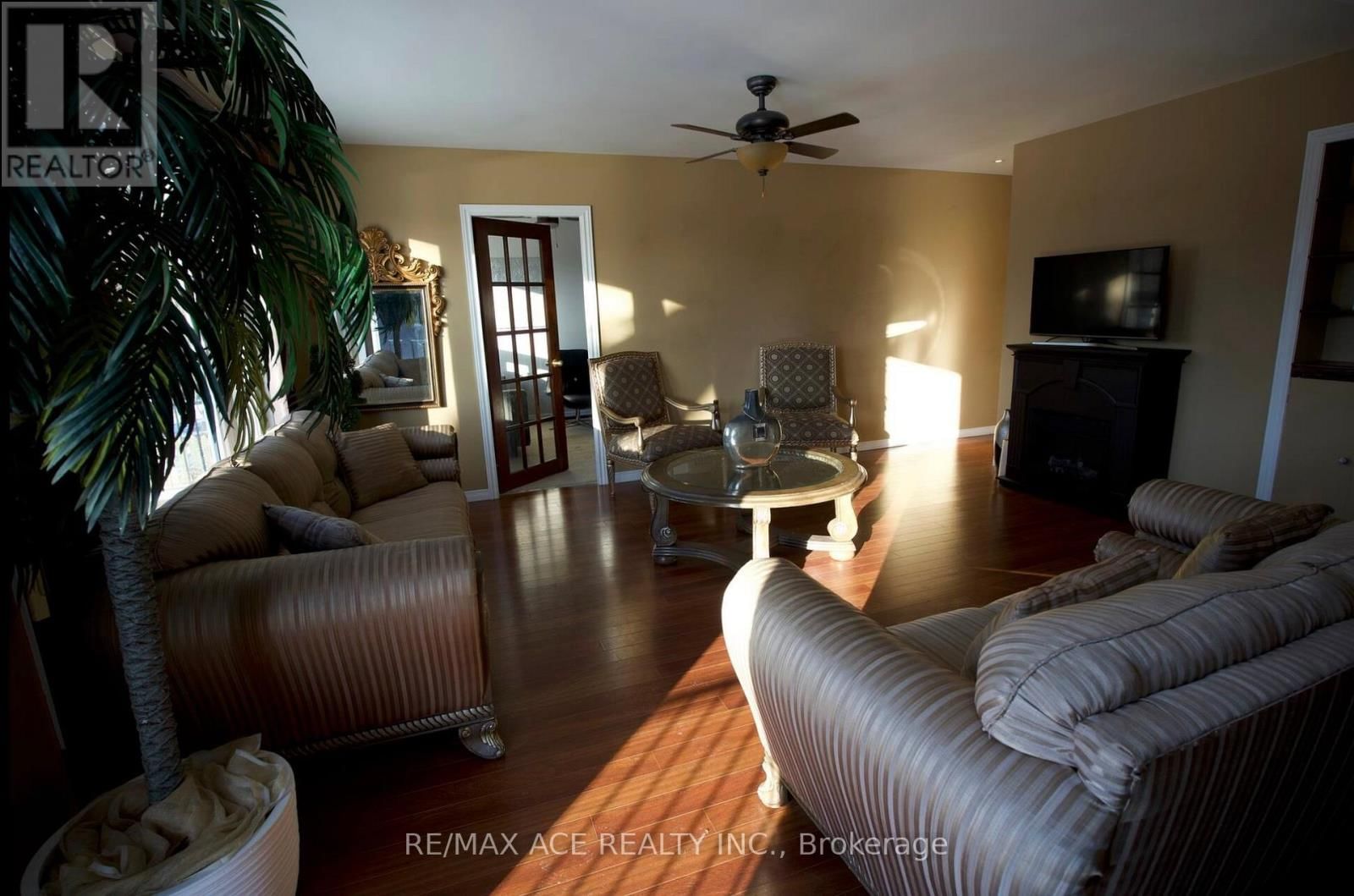 768 SOUTH PELHAM ROAD Image 6