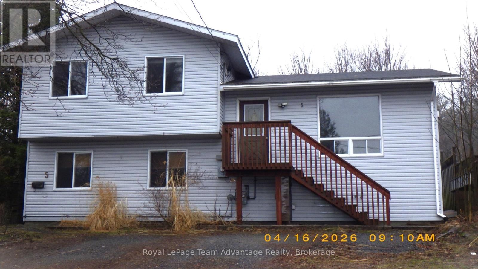 5 LOGANS LANE Image 1