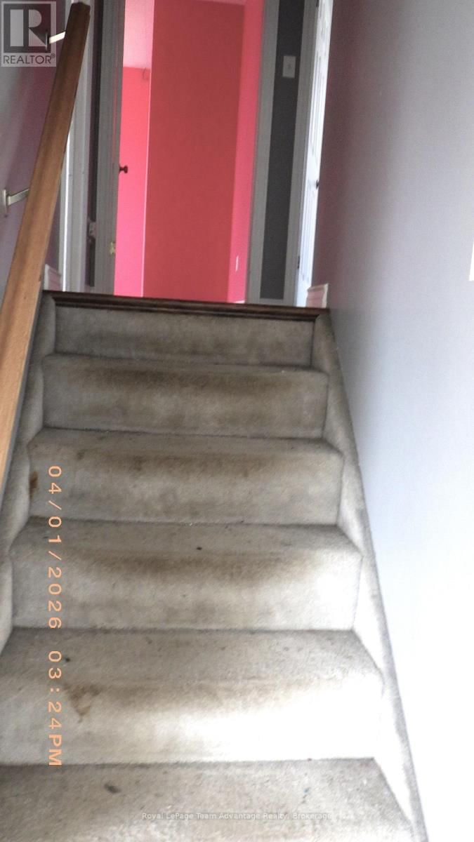 5 LOGANS LANE Image 13