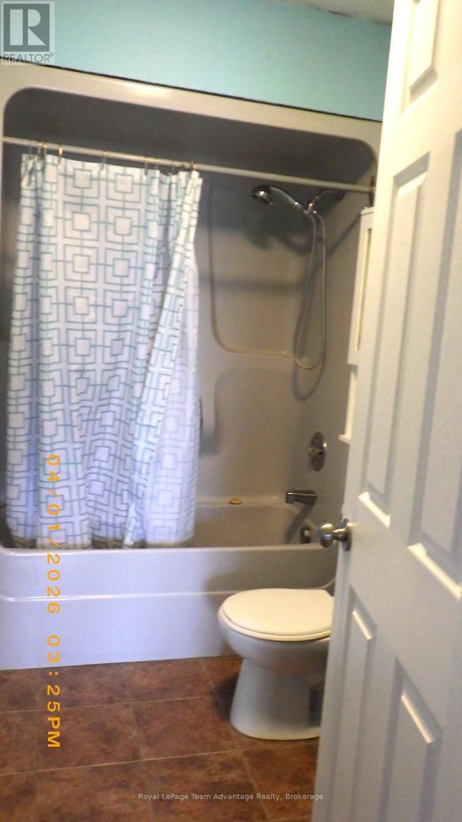 5 LOGANS LANE Image 16