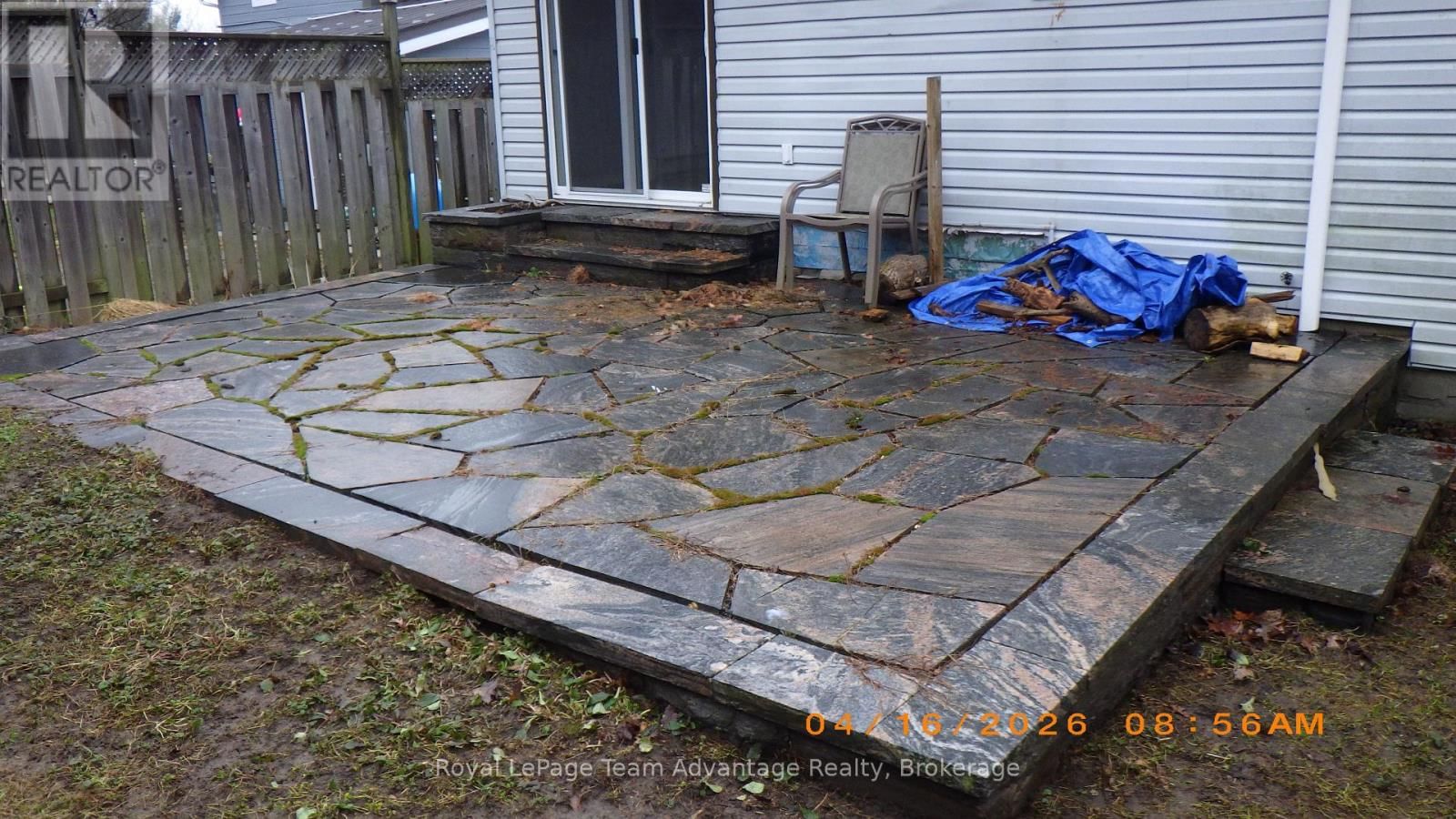 5 LOGANS LANE Image 19