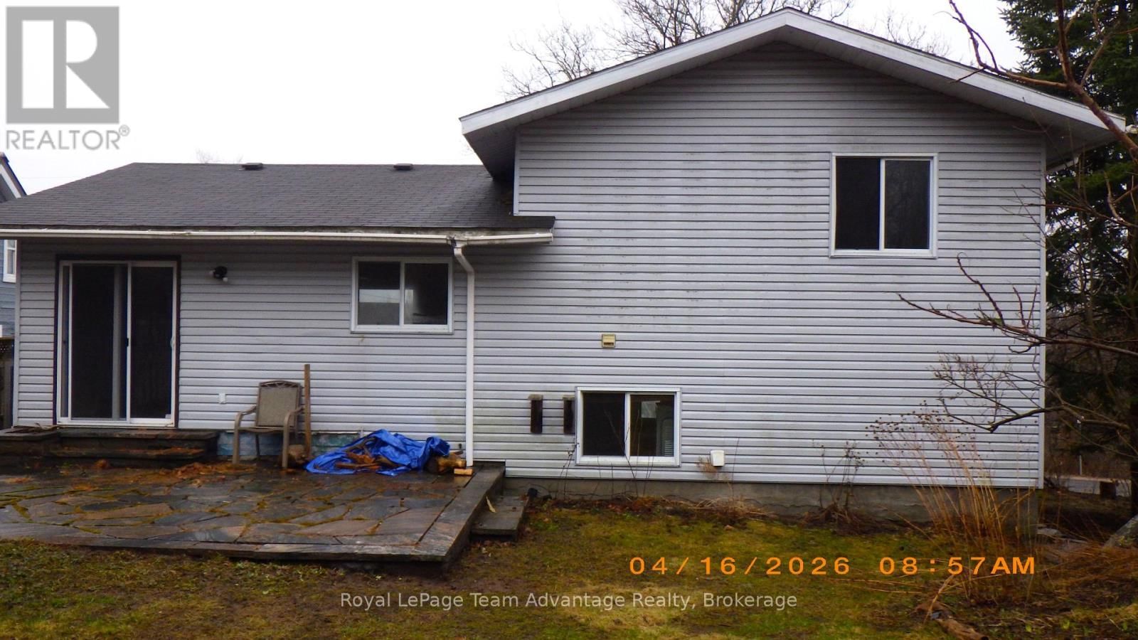 5 LOGANS LANE Image 20