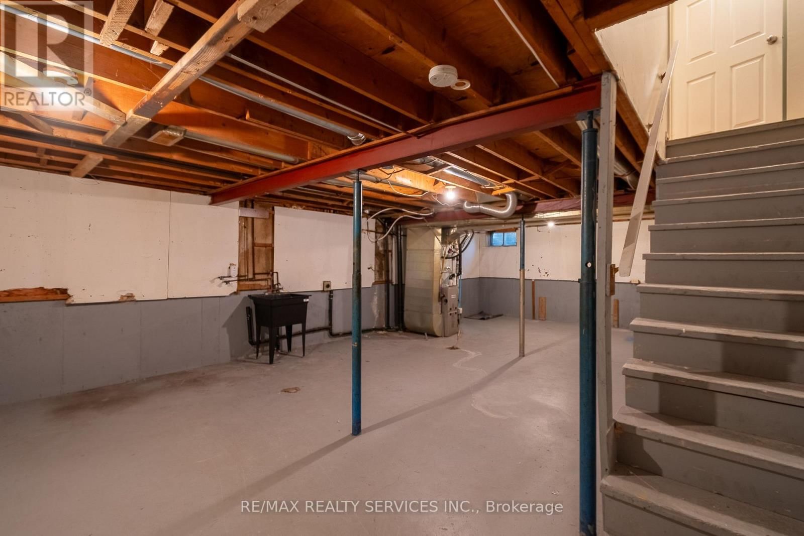 176 - 100 BROWNLEIGH AVENUE Image 21