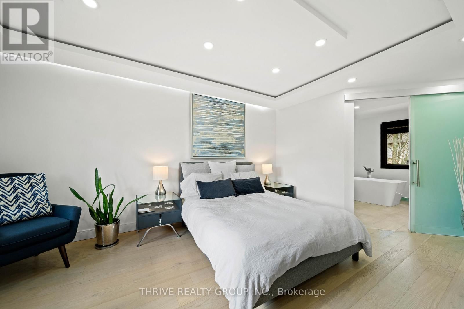 241 ANDOVER DRIVE Image 25