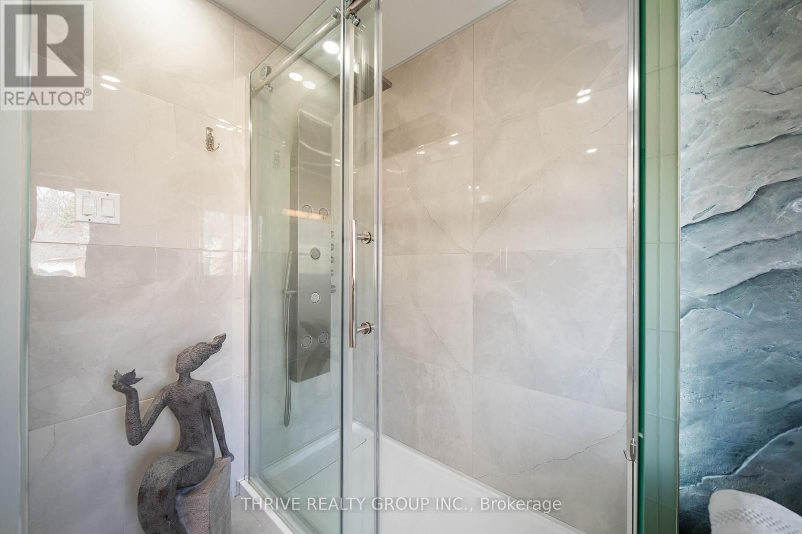 241 ANDOVER DRIVE Image 34