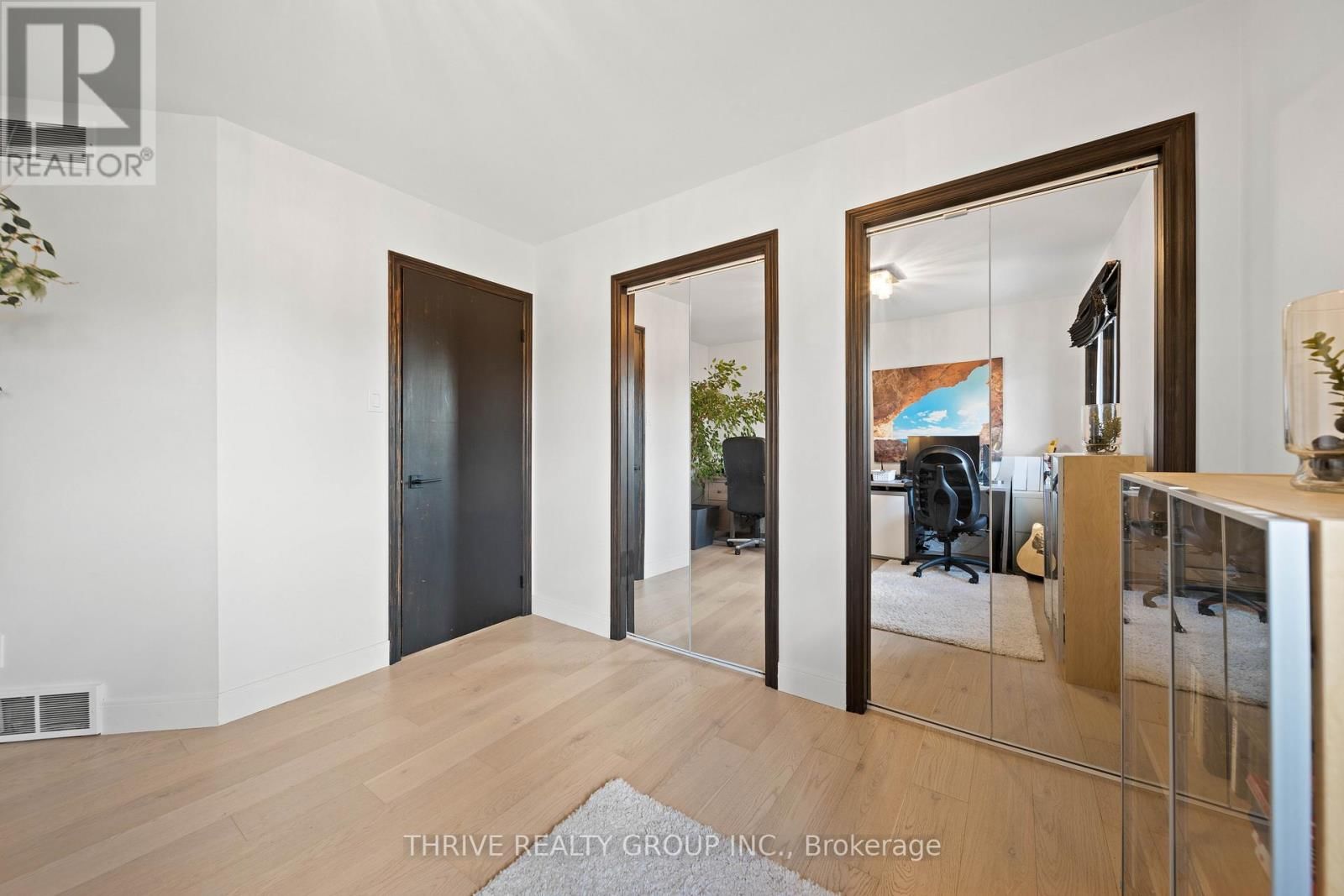 241 ANDOVER DRIVE Image 37