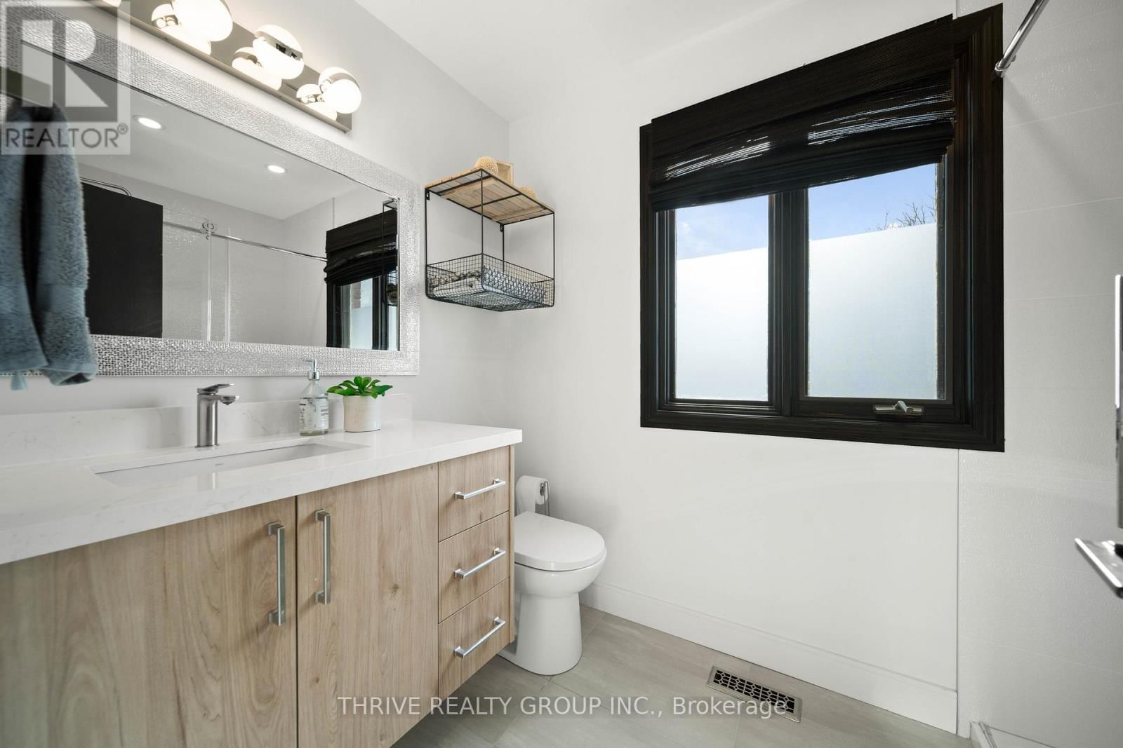 241 ANDOVER DRIVE Image 40