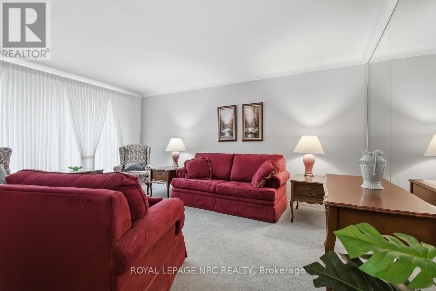 50 LEASIDE DRIVE Image 13