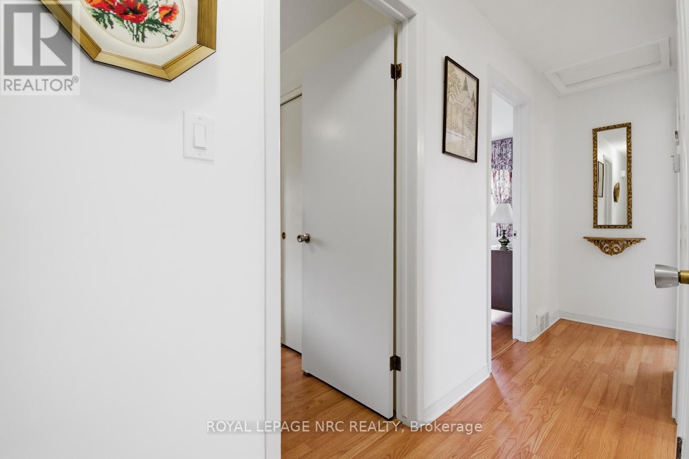 50 LEASIDE DRIVE Image 23