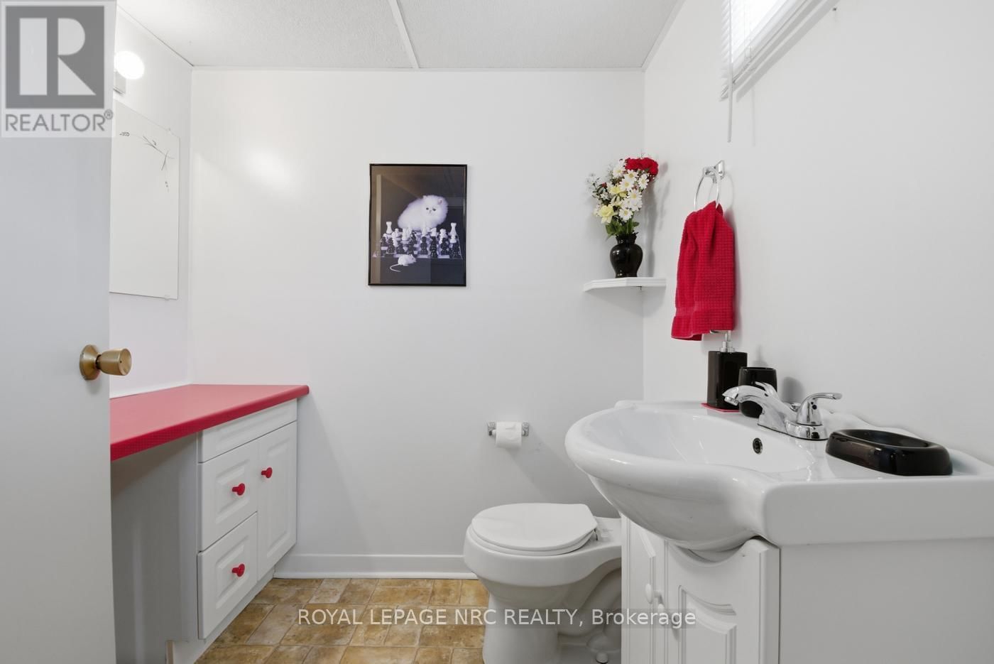 50 LEASIDE DRIVE Image 43