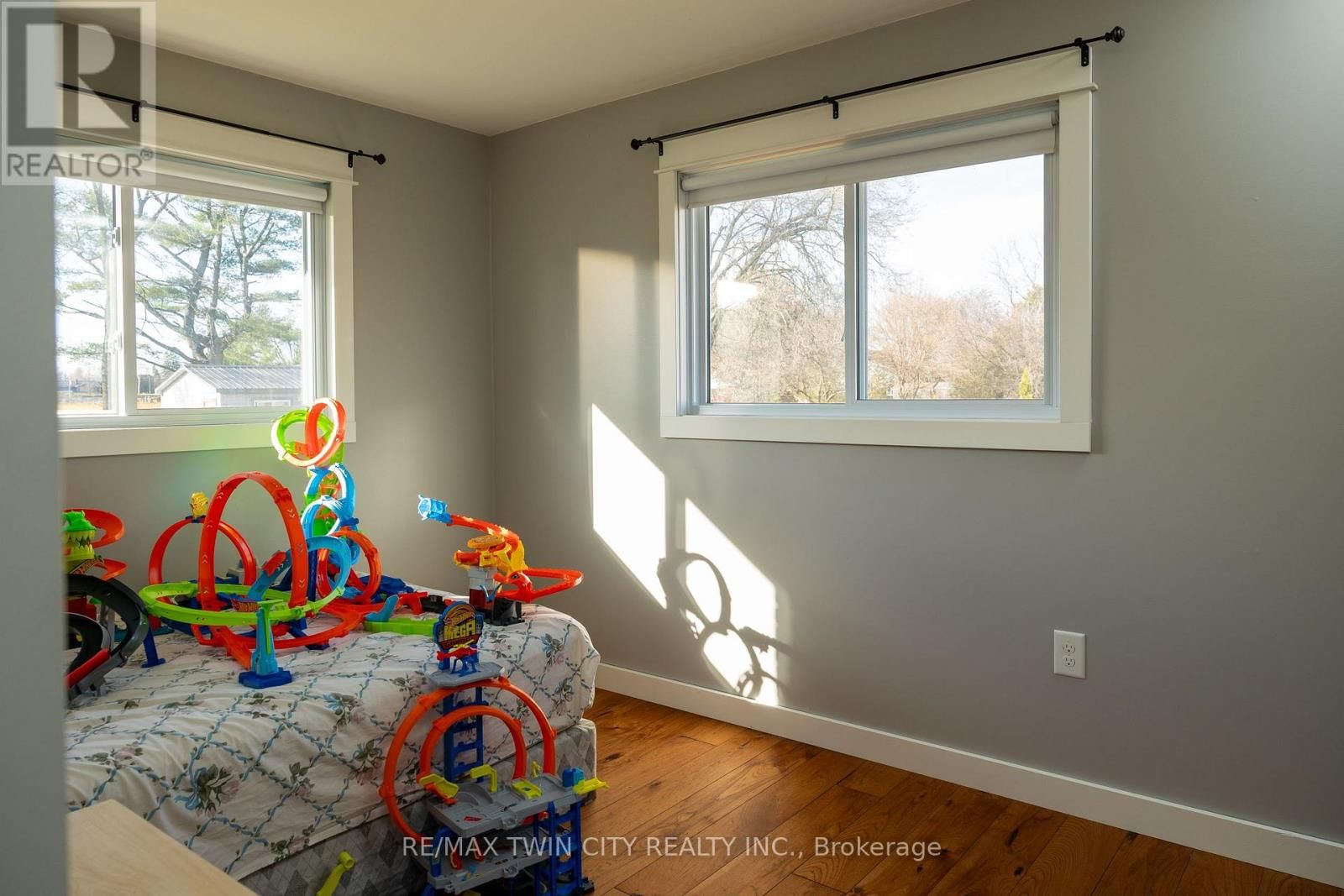 4595 KELVIN ROAD Image 14