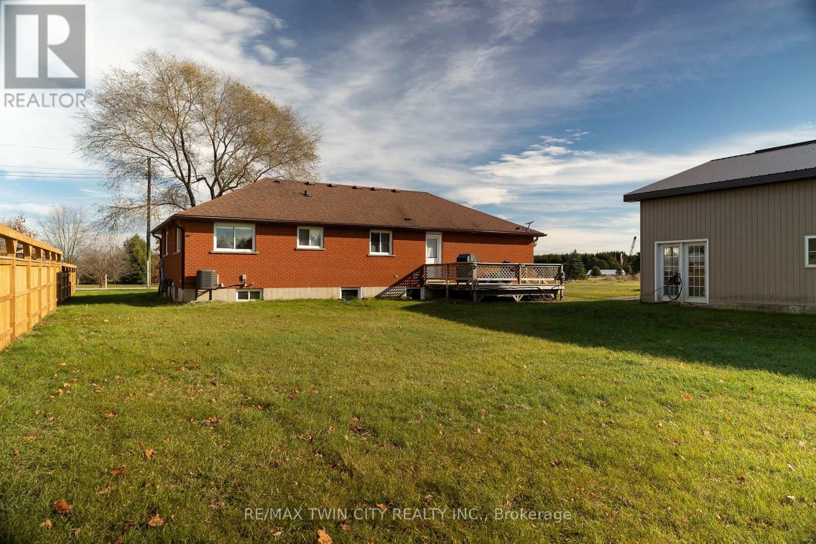 4595 KELVIN ROAD Image 4