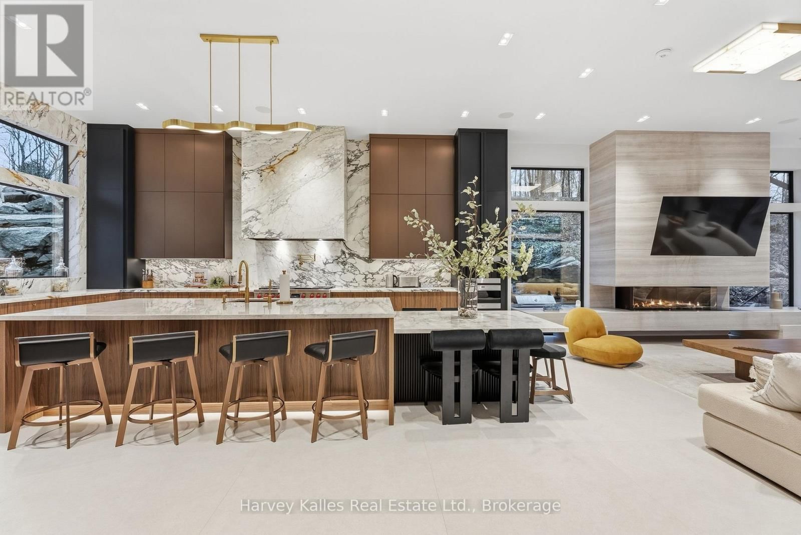 2 - 1013 HALL'S ROAD Image 23