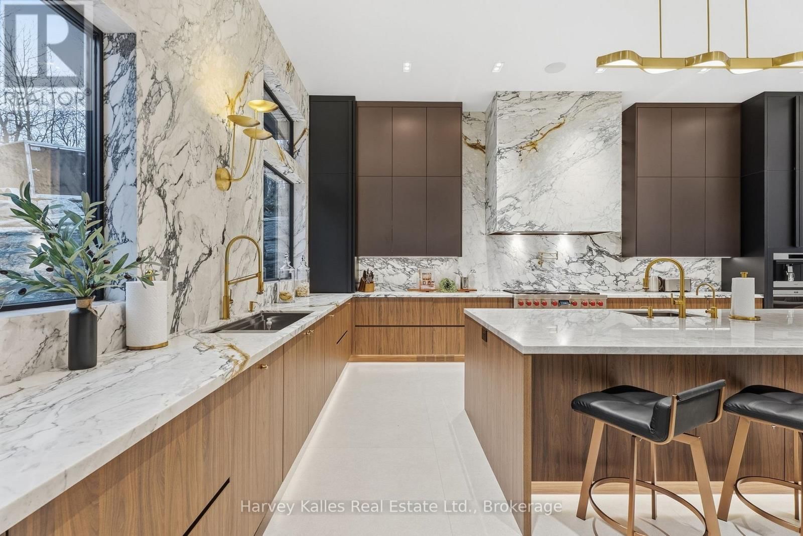 2 - 1013 HALL'S ROAD Image 30