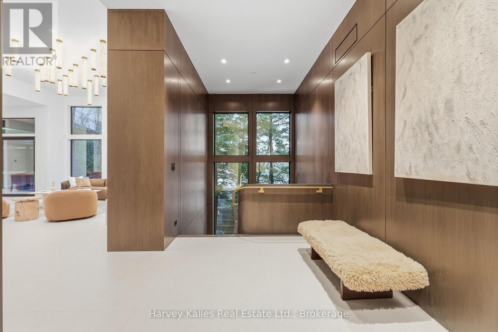 2 - 1013 HALL'S ROAD Image 31