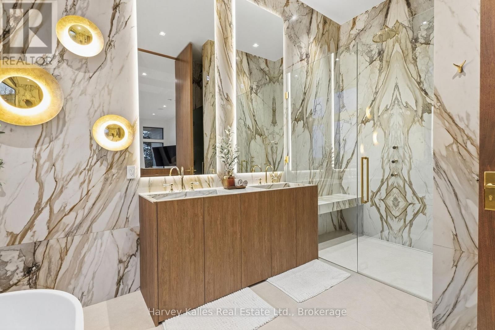 2 - 1013 HALL'S ROAD Image 37