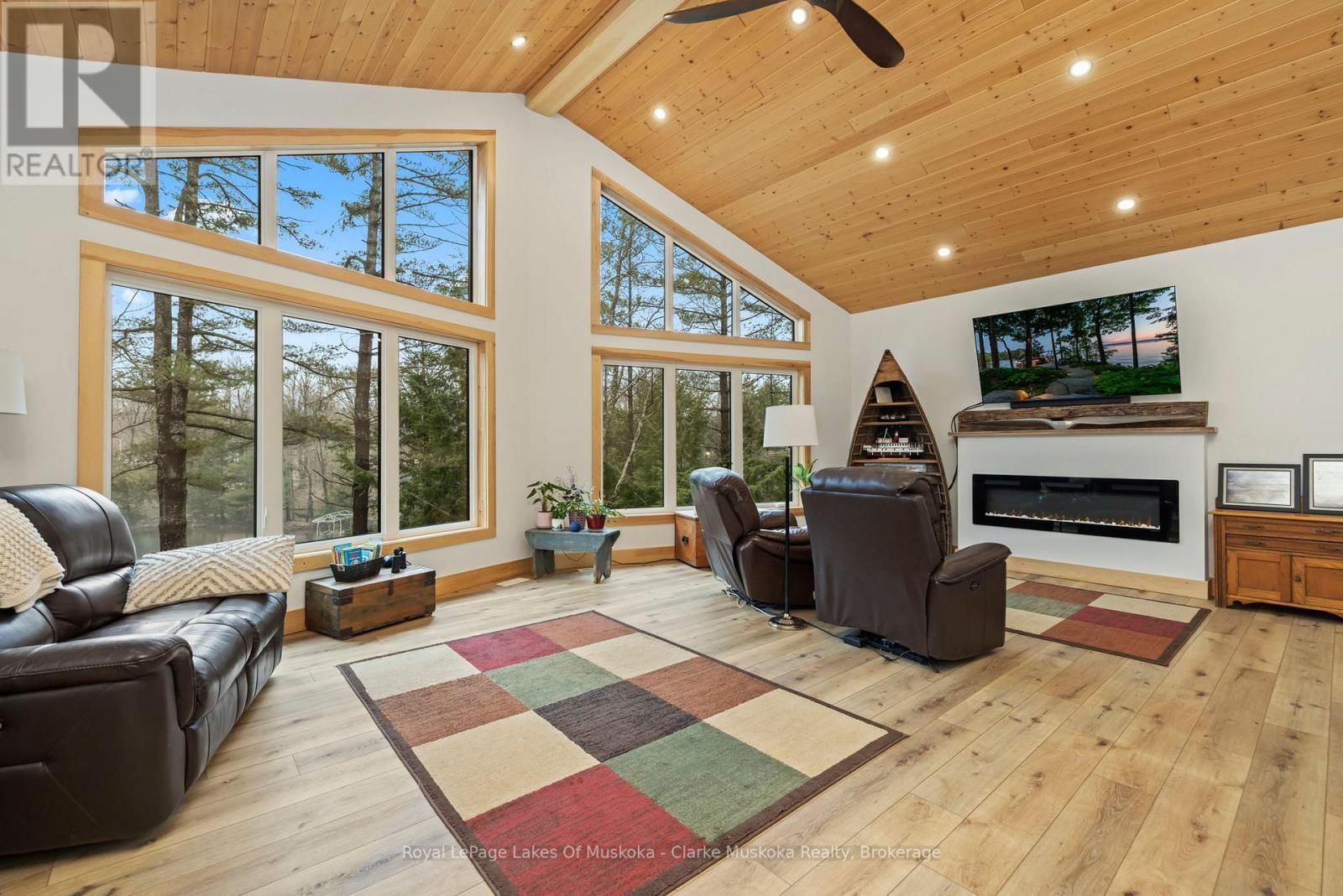 5 - 1062 PENNWOOD ROAD Image 11