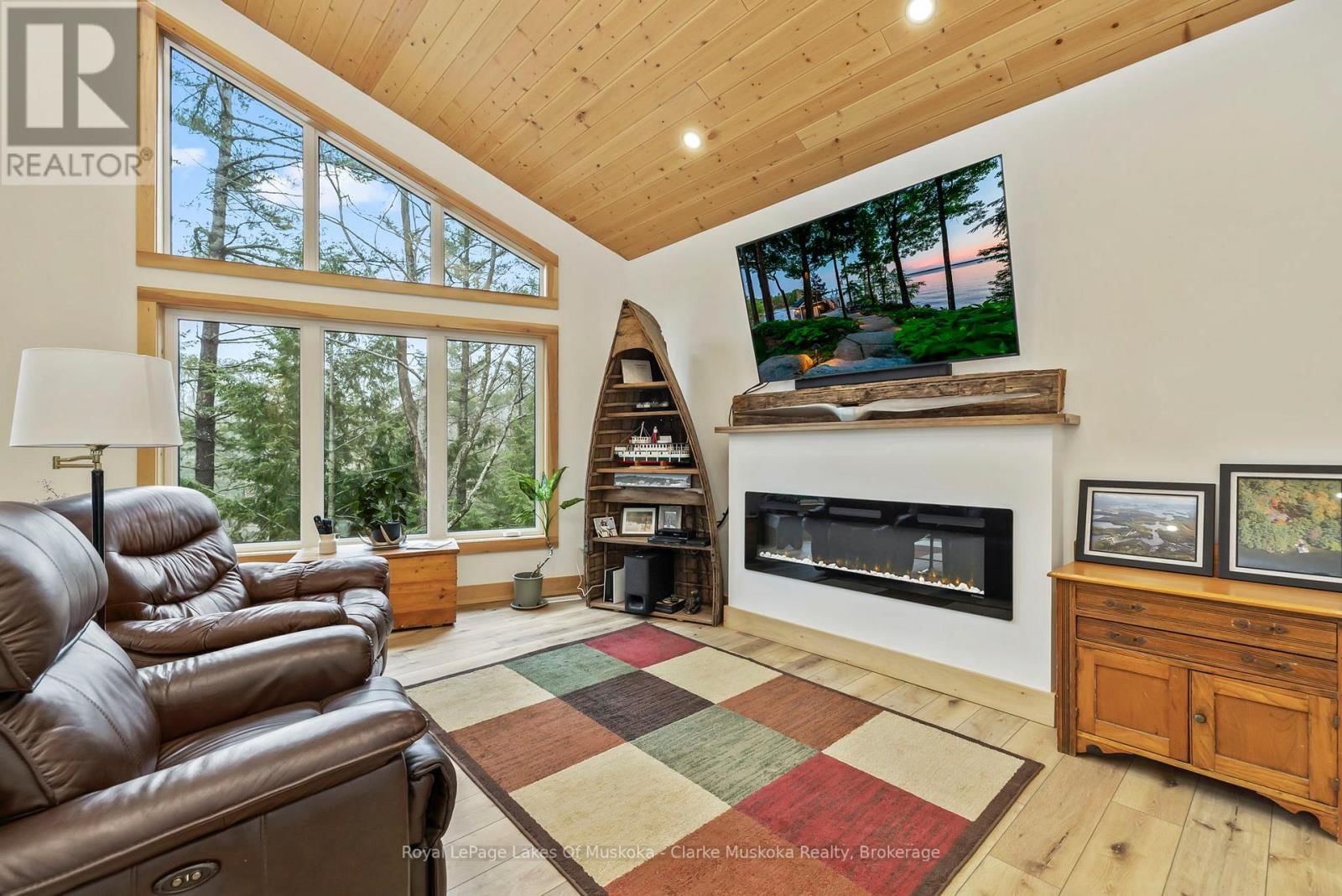 5 - 1062 PENNWOOD ROAD Image 13