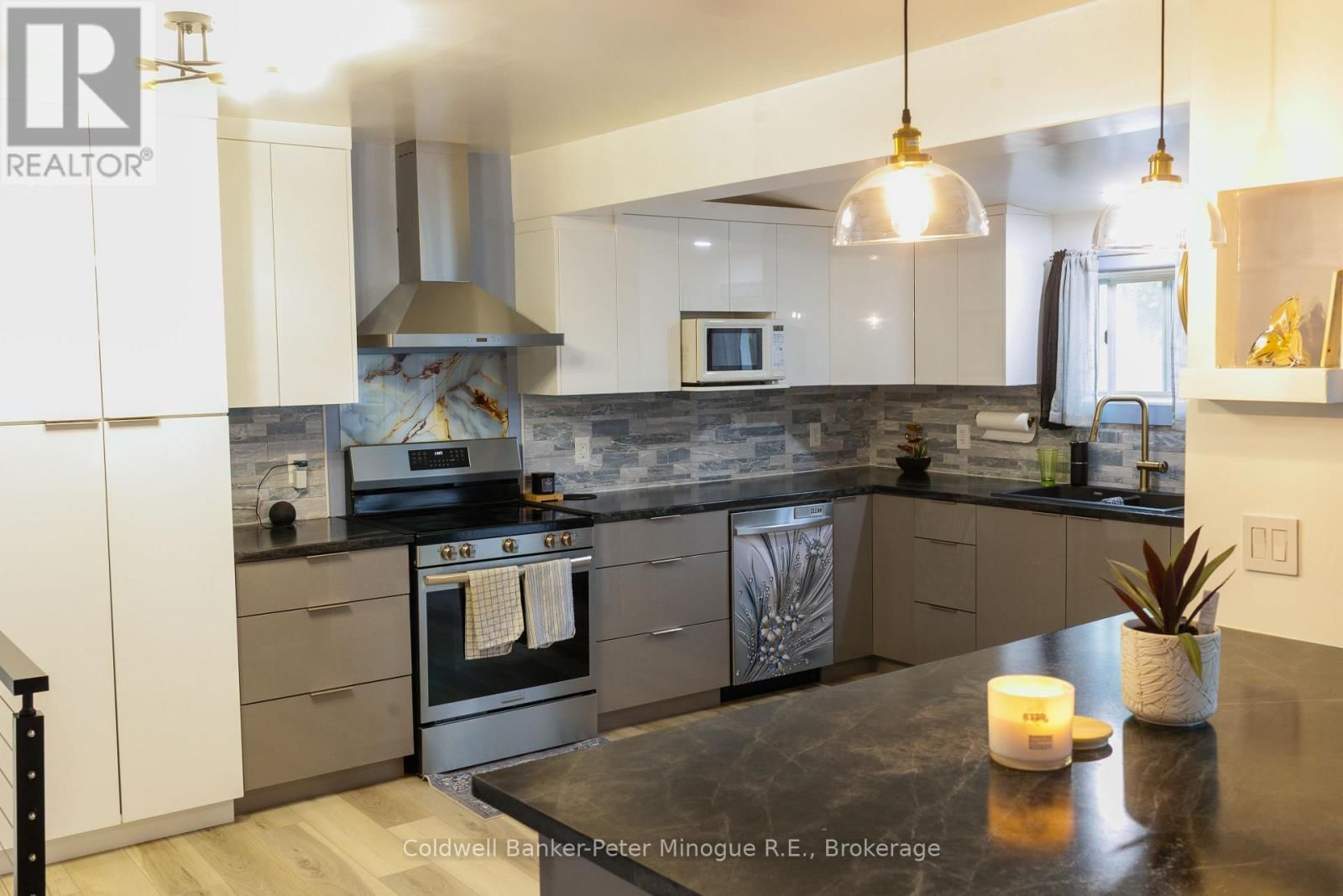 2751 17 HIGHWAY Image 4