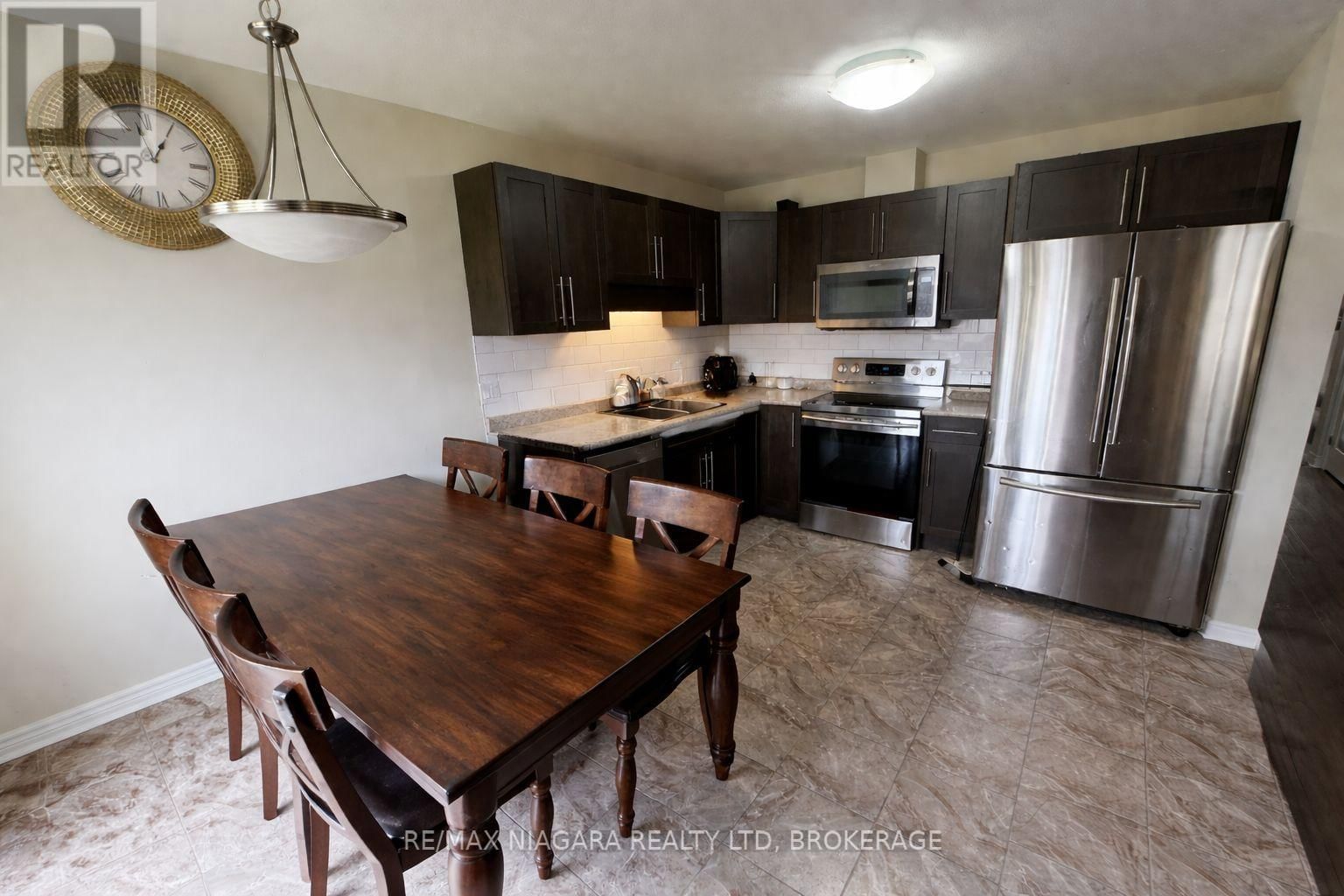 7905 OLDFIELD ROAD Image 3