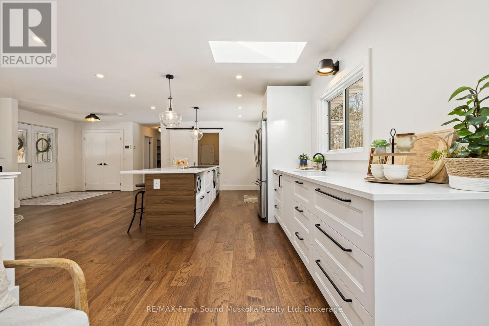 31 LAKE FOREST DRIVE Image 10