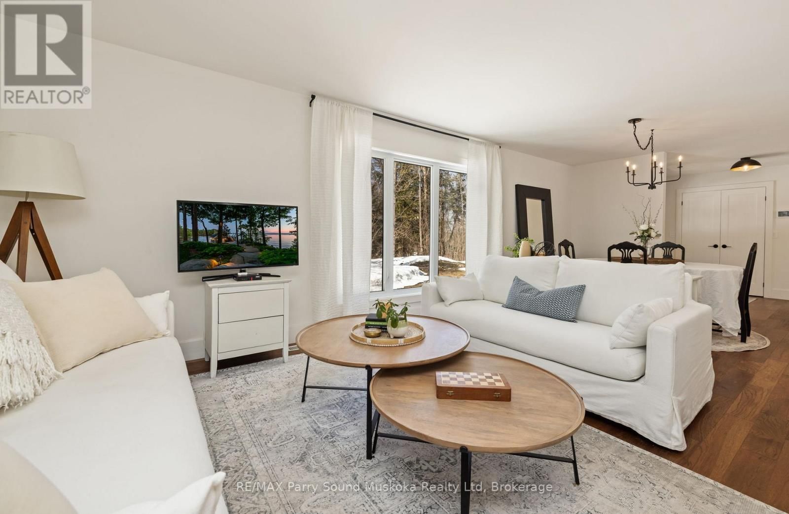 31 LAKE FOREST DRIVE Image 14