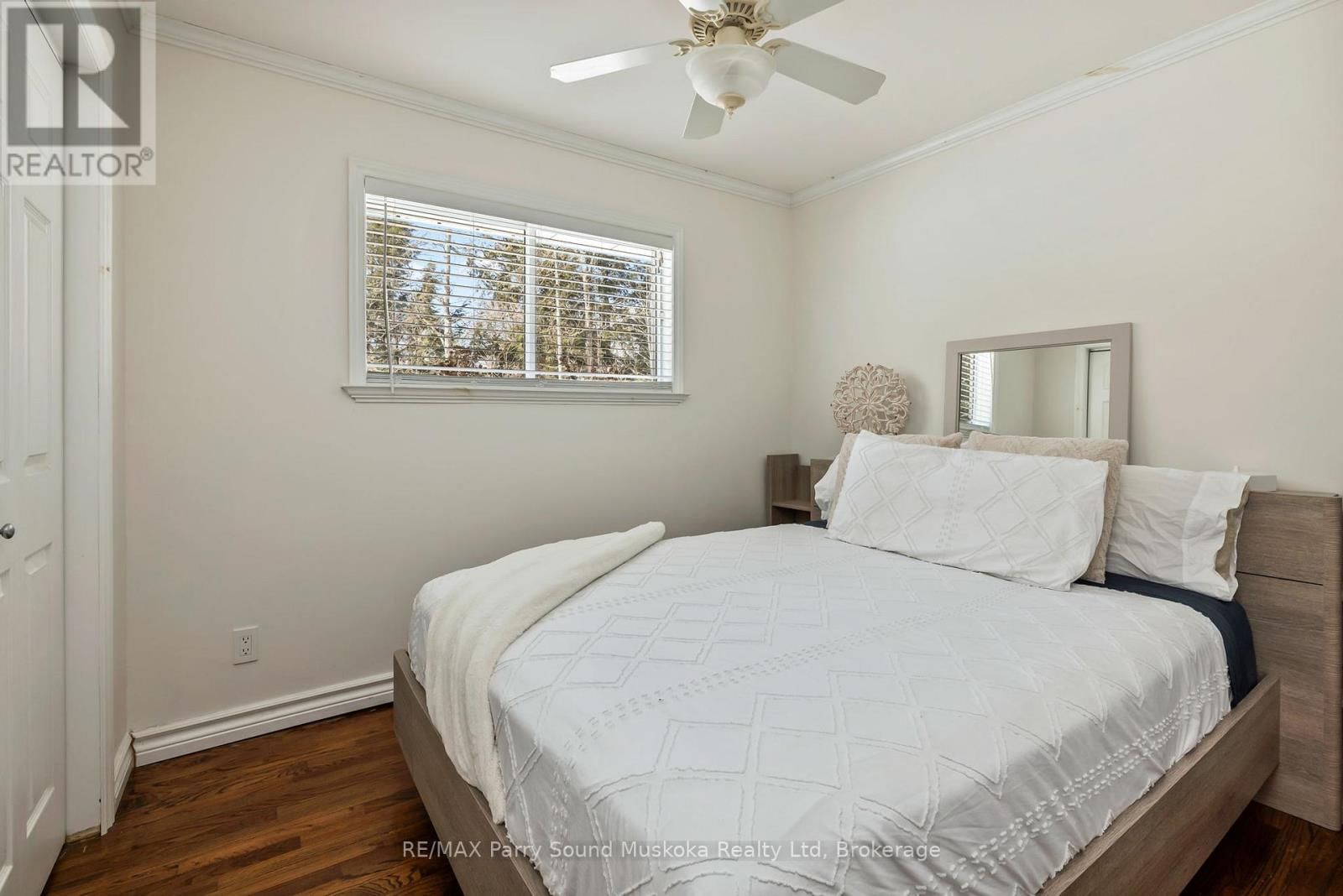 31 LAKE FOREST DRIVE Image 17