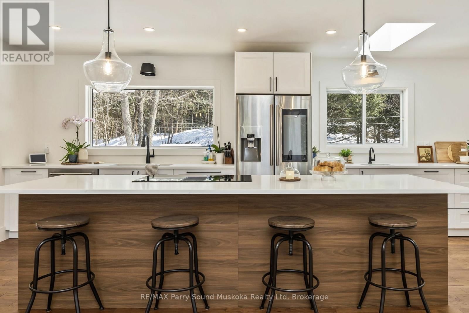 31 LAKE FOREST DRIVE Image 3