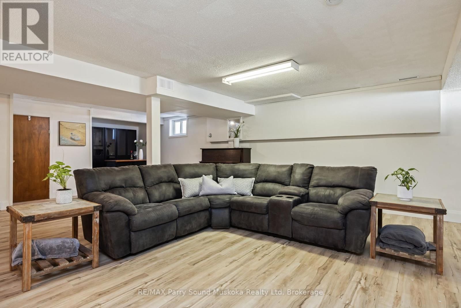 31 LAKE FOREST DRIVE Image 31