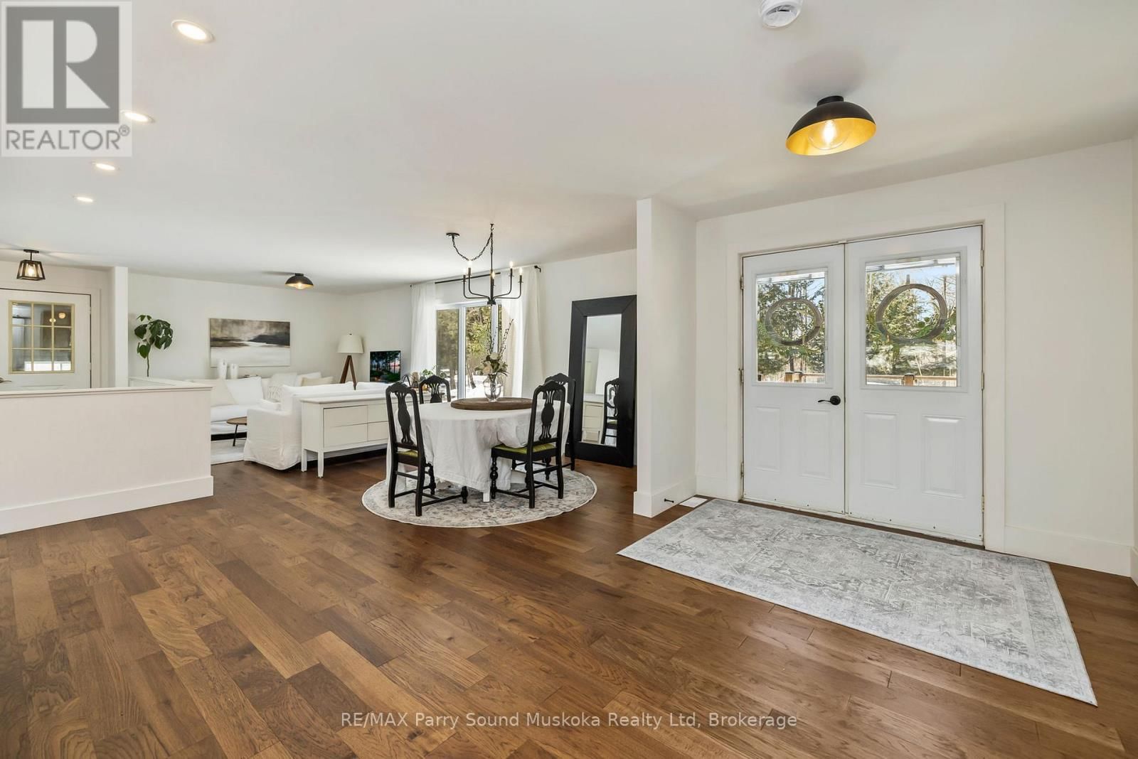 31 LAKE FOREST DRIVE Image 9