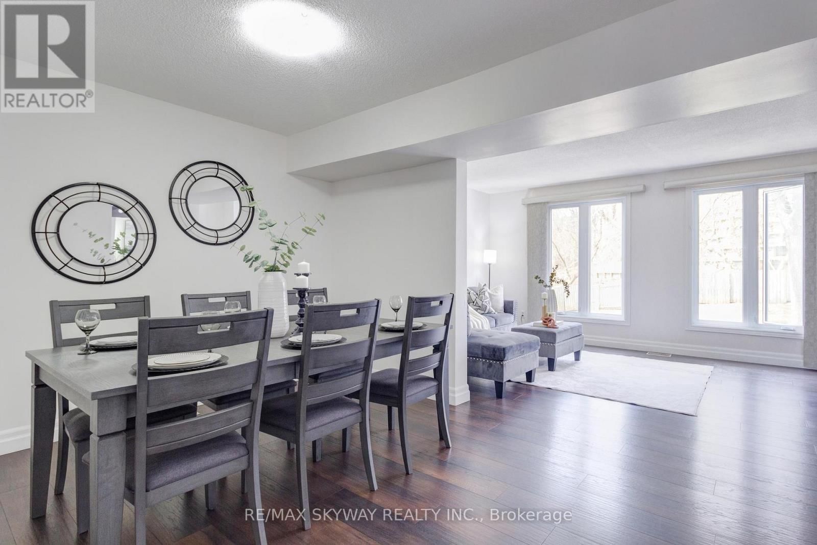 B - 56 HARRIS AVENUE Image 18