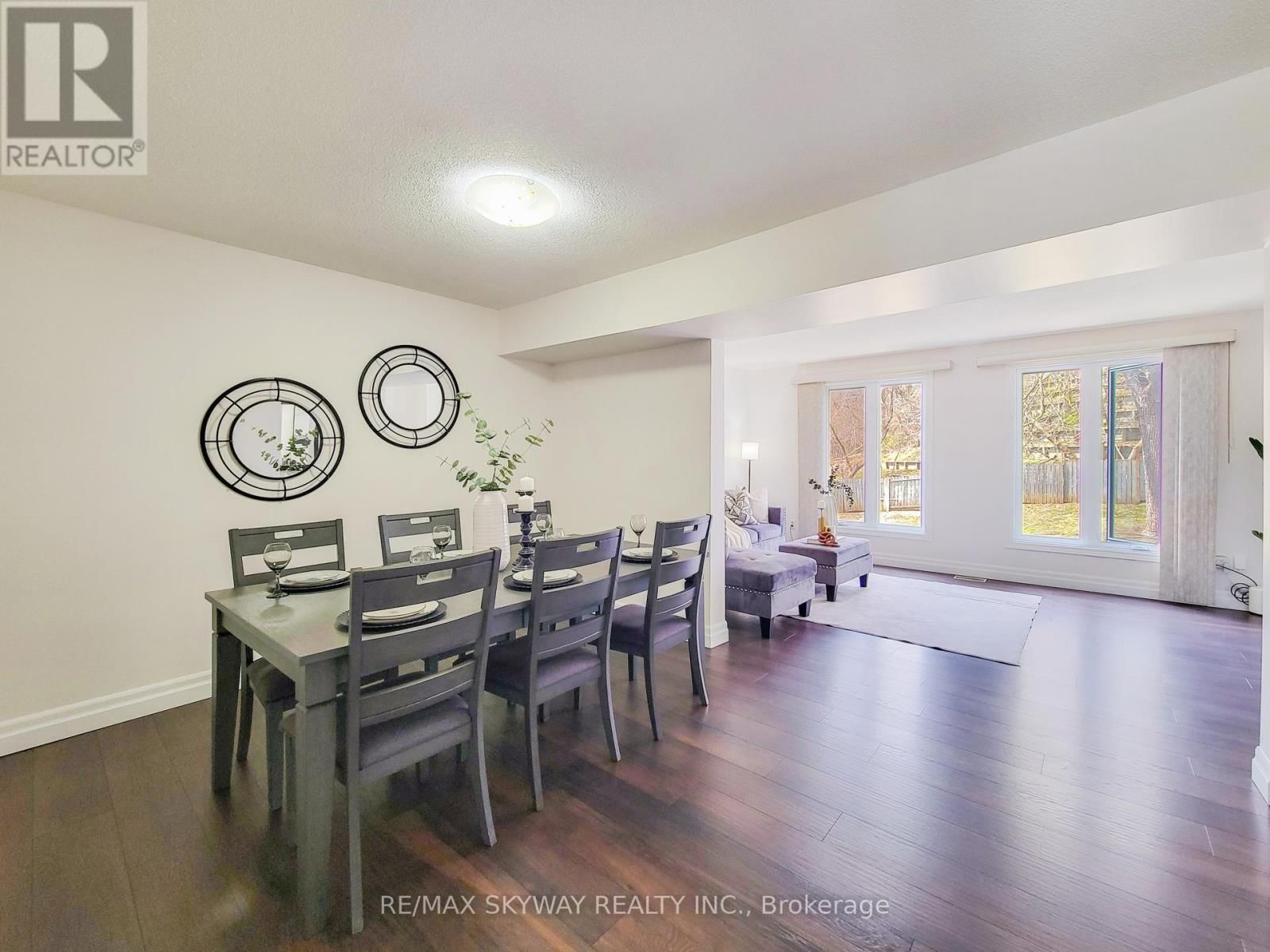 B - 56 HARRIS AVENUE Image 20