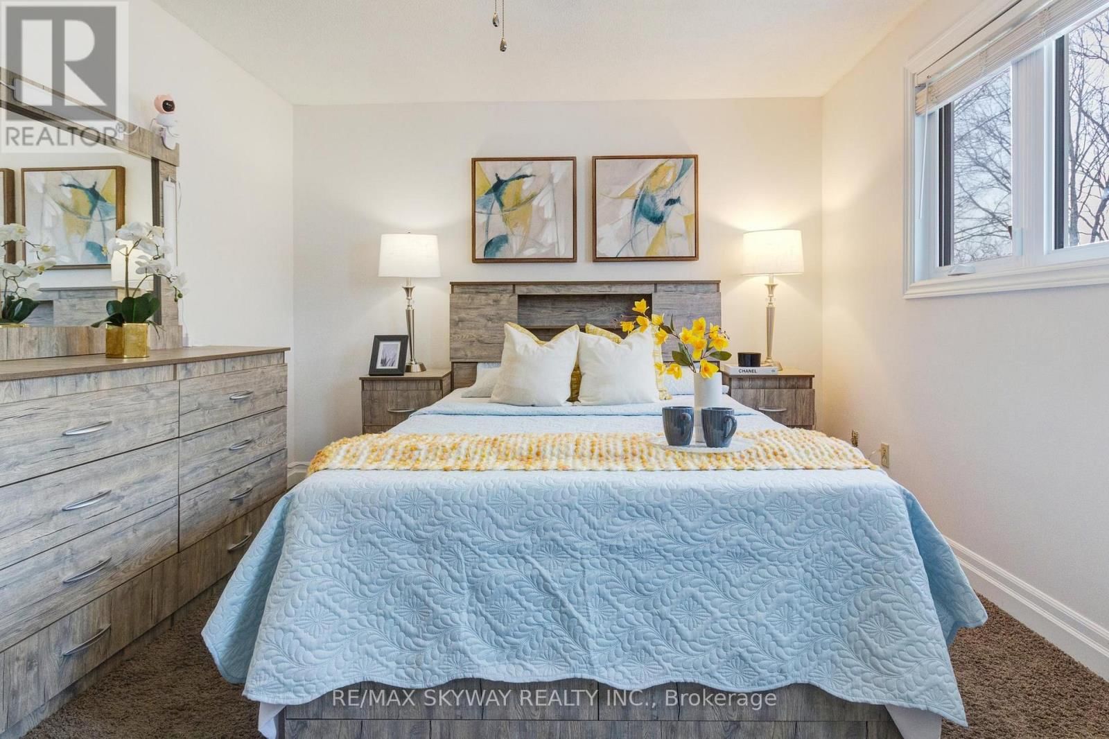 B - 56 HARRIS AVENUE Image 36