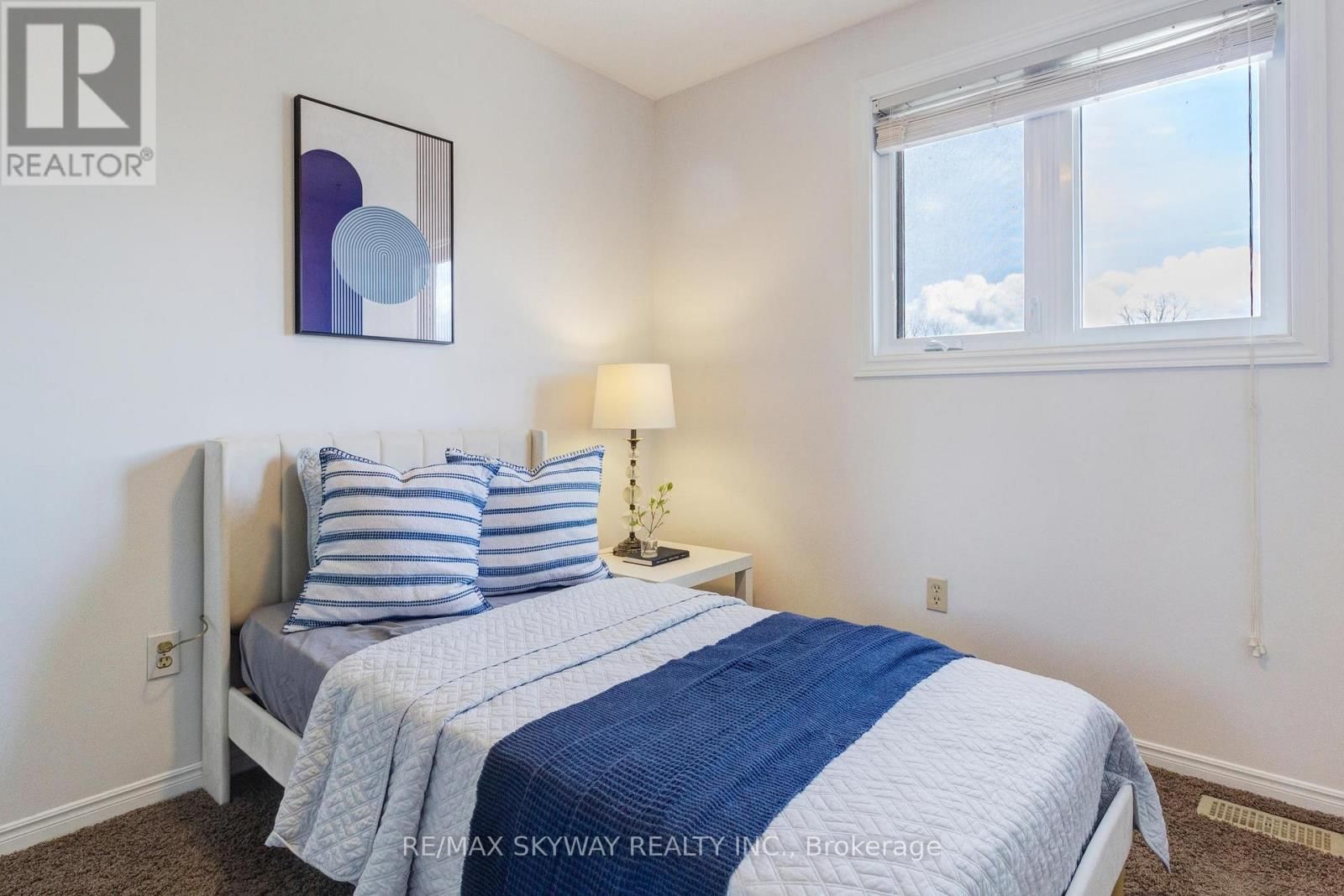 B - 56 HARRIS AVENUE Image 42