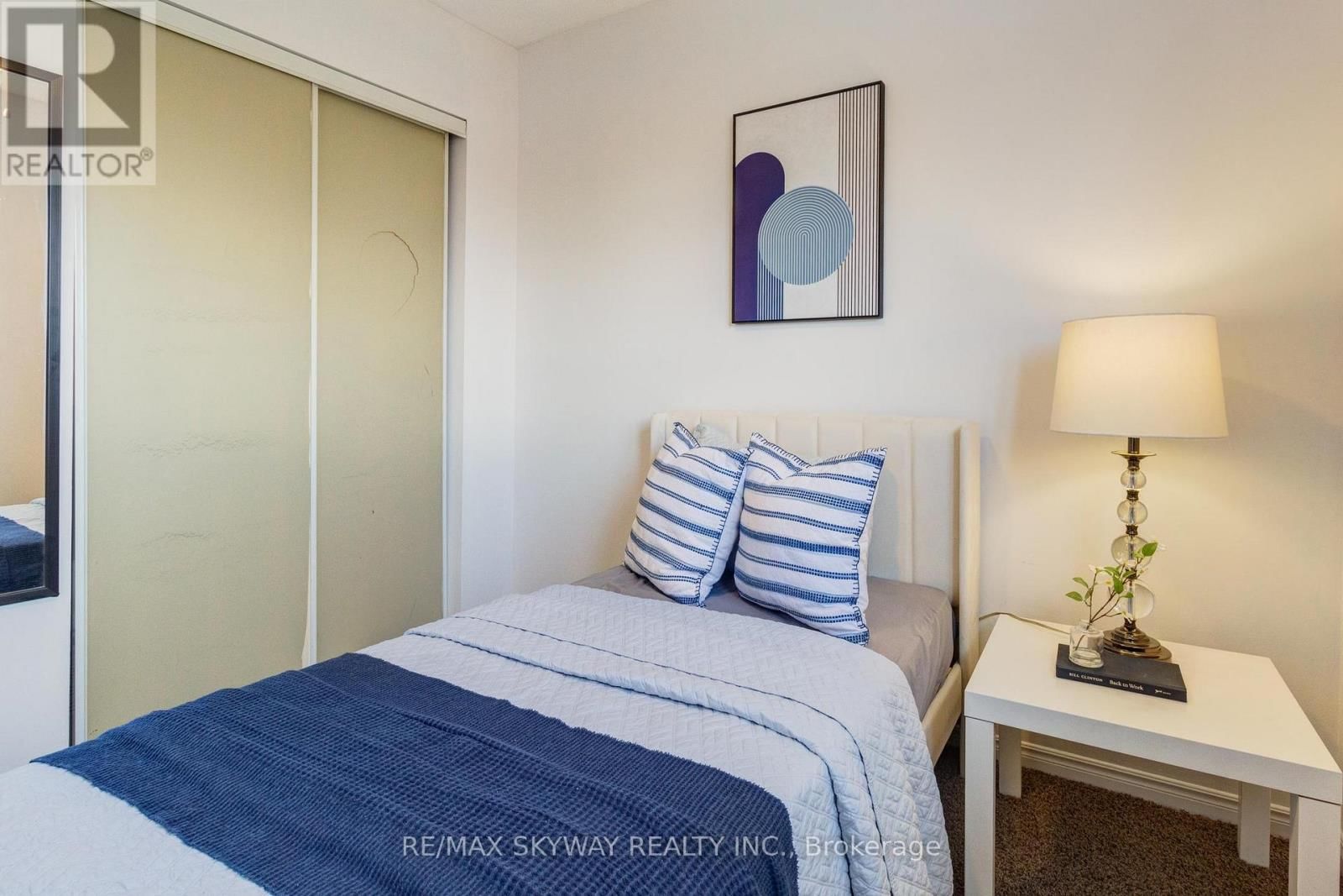 B - 56 HARRIS AVENUE Image 43