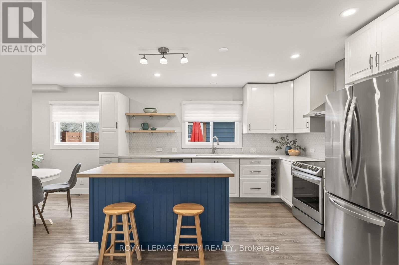 63 BIRCH AVENUE Image 12