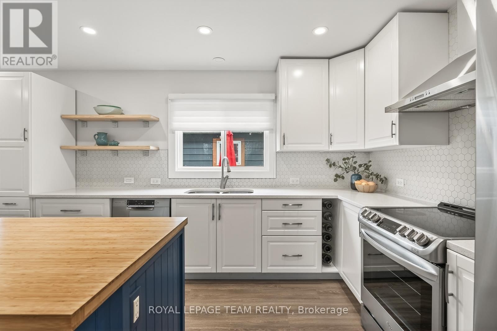 63 BIRCH AVENUE Image 14