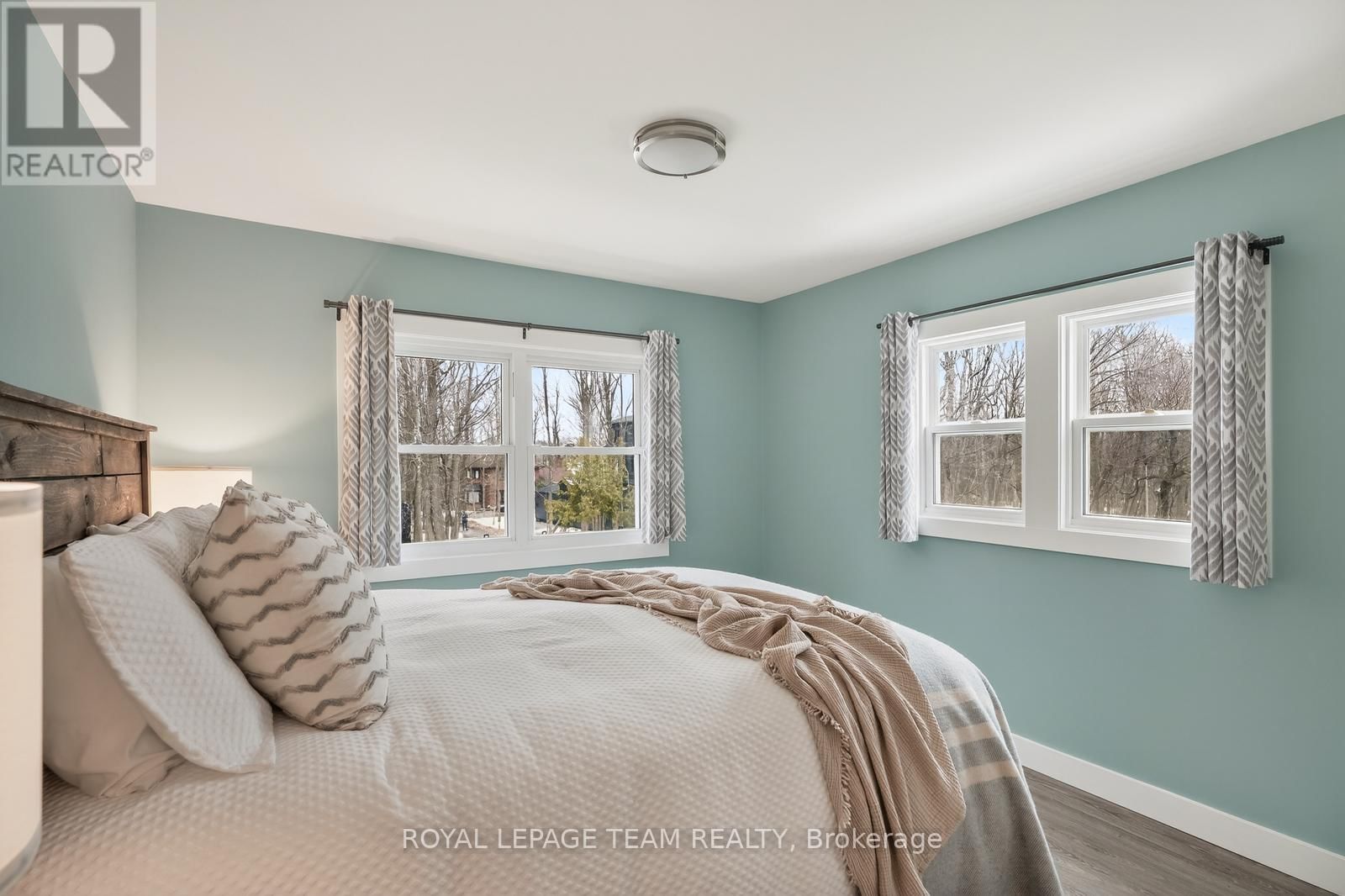 63 BIRCH AVENUE Image 16