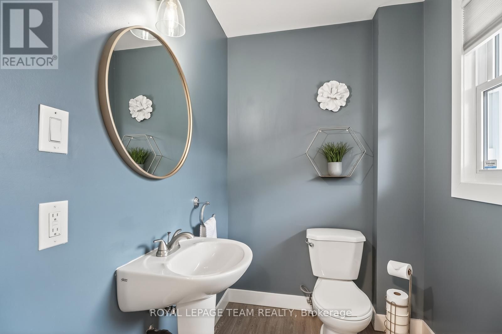 63 BIRCH AVENUE Image 29