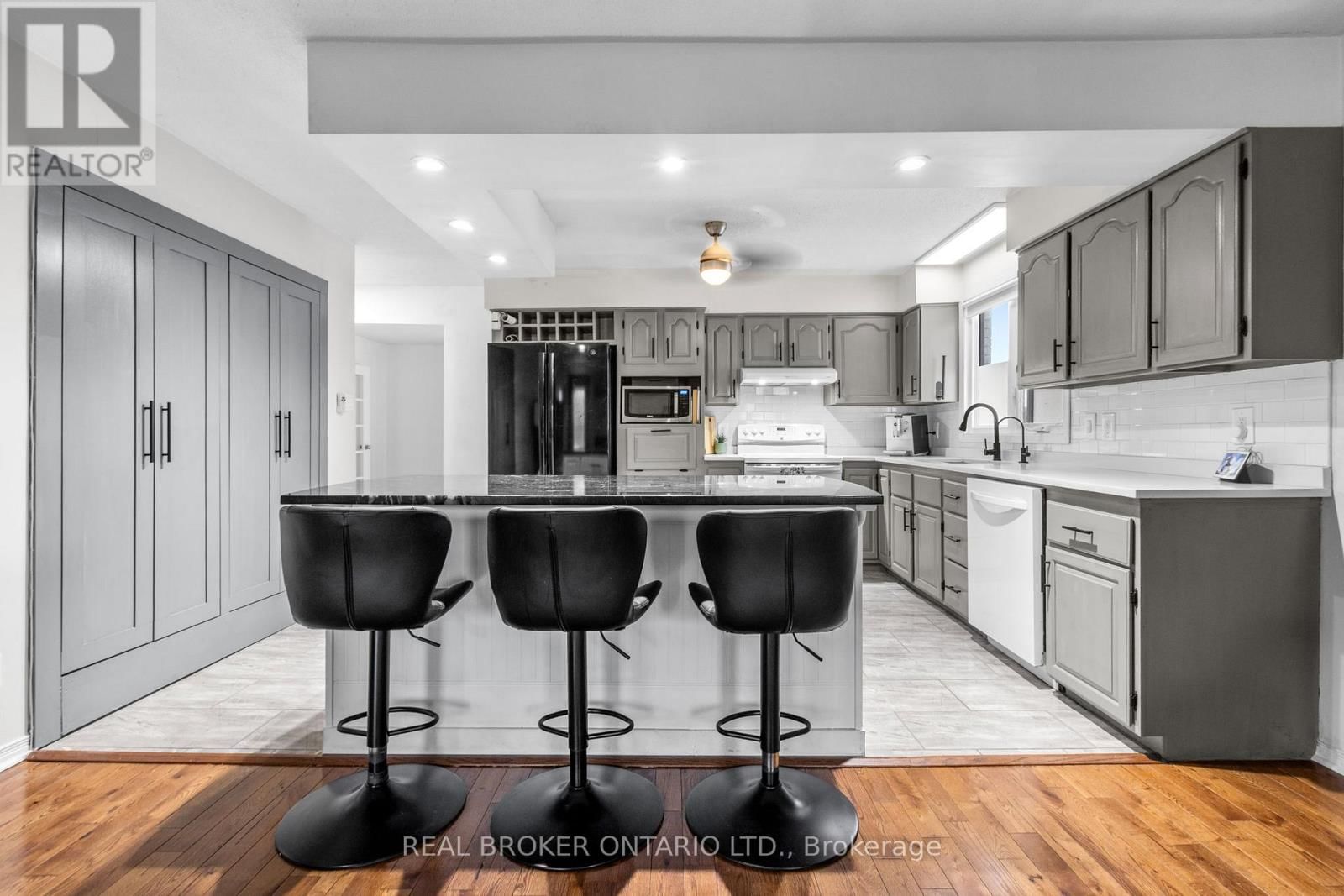 5400 OSGOODE MAIN STREET Image 11