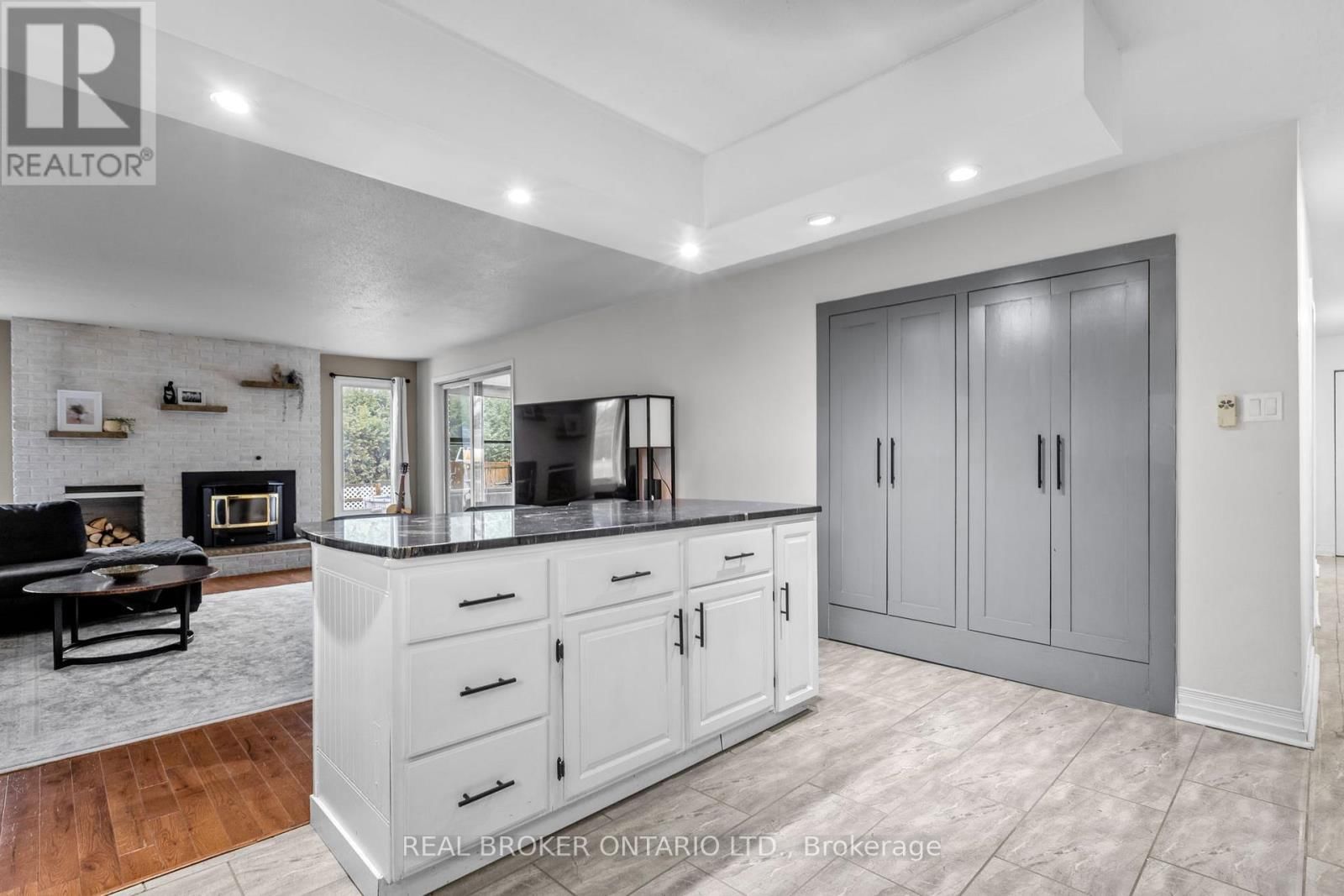 5400 OSGOODE MAIN STREET Image 14