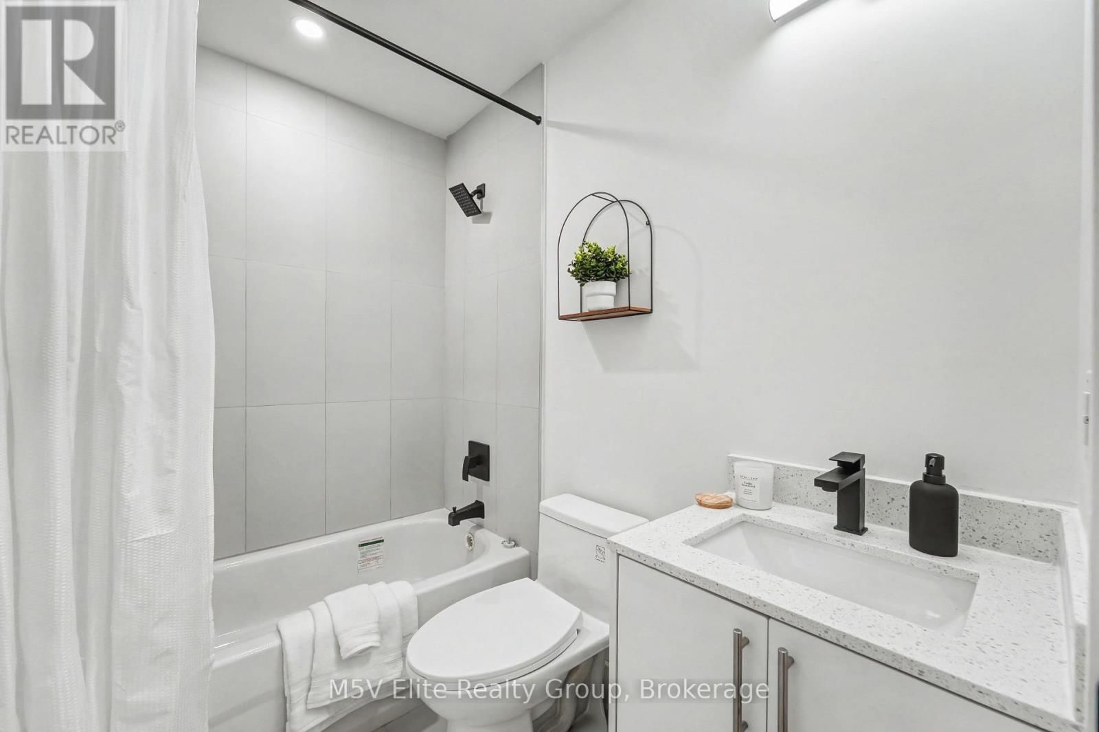 6638 MCLEOD ROAD Image 10