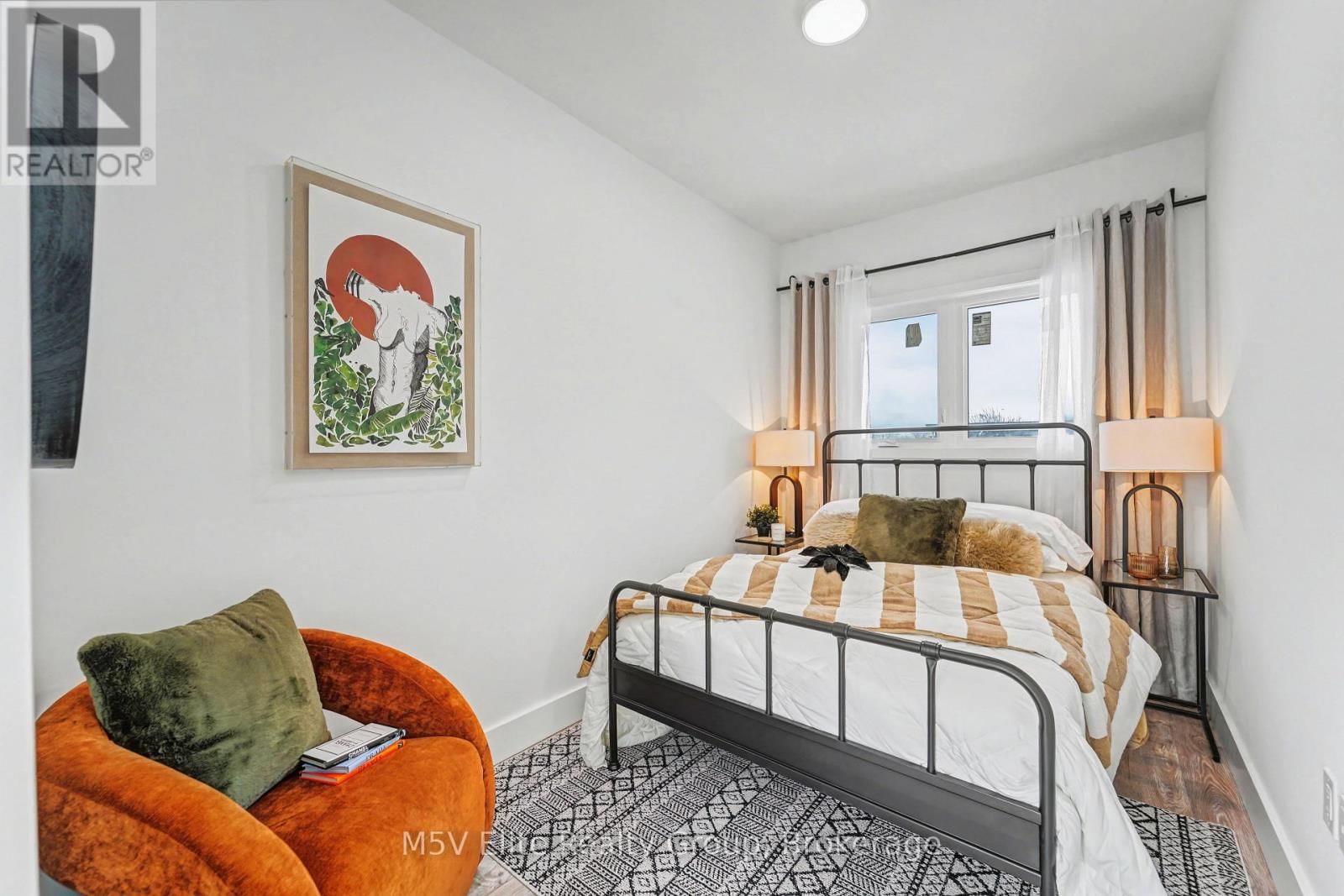 6638 MCLEOD ROAD Image 11