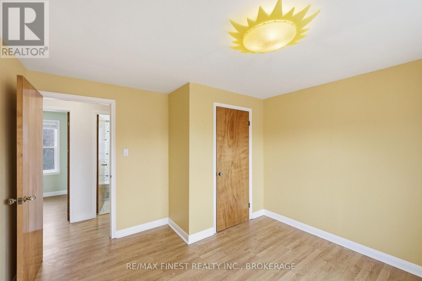 78 HATTER STREET Image 18