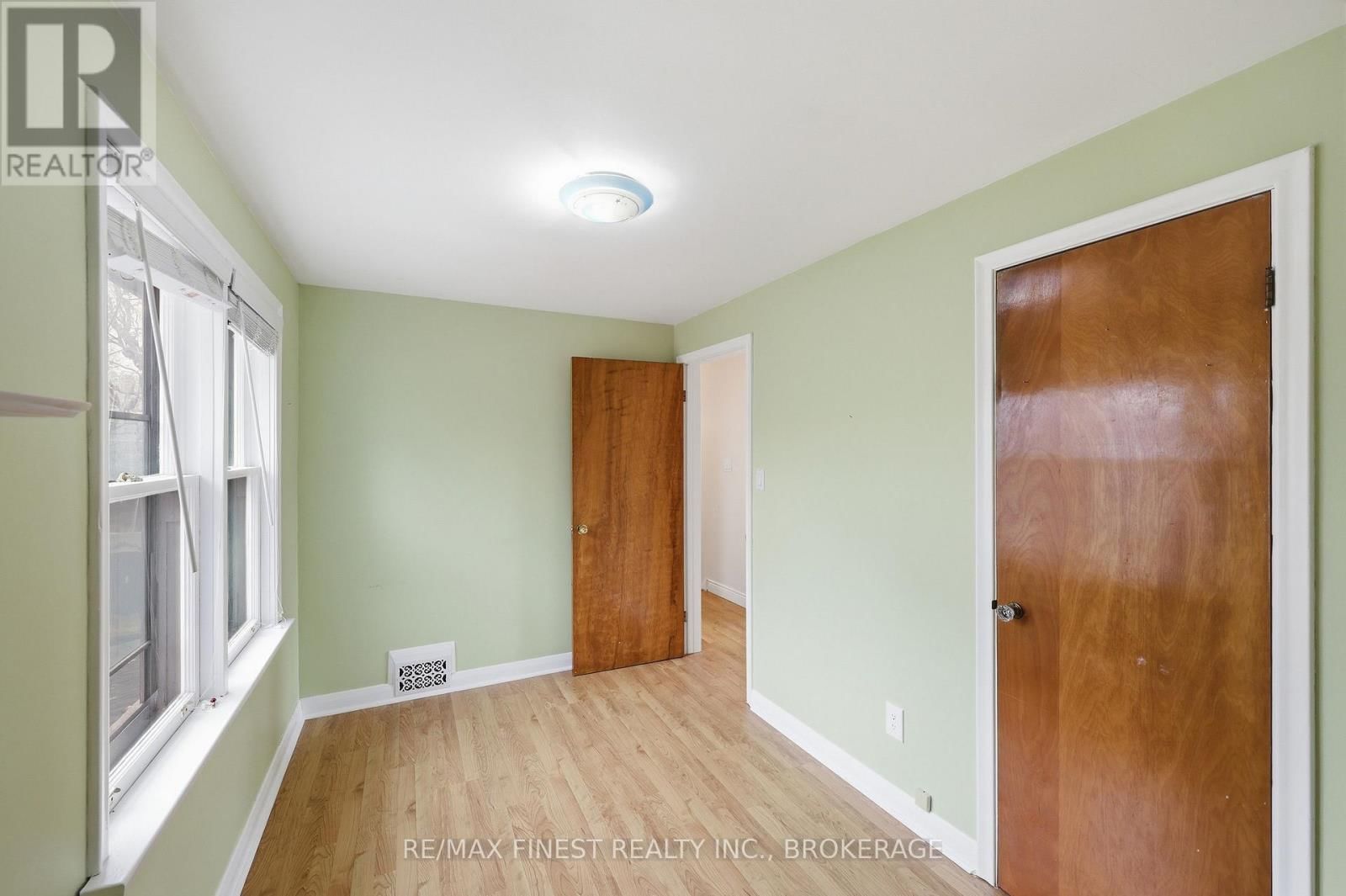 78 HATTER STREET Image 23