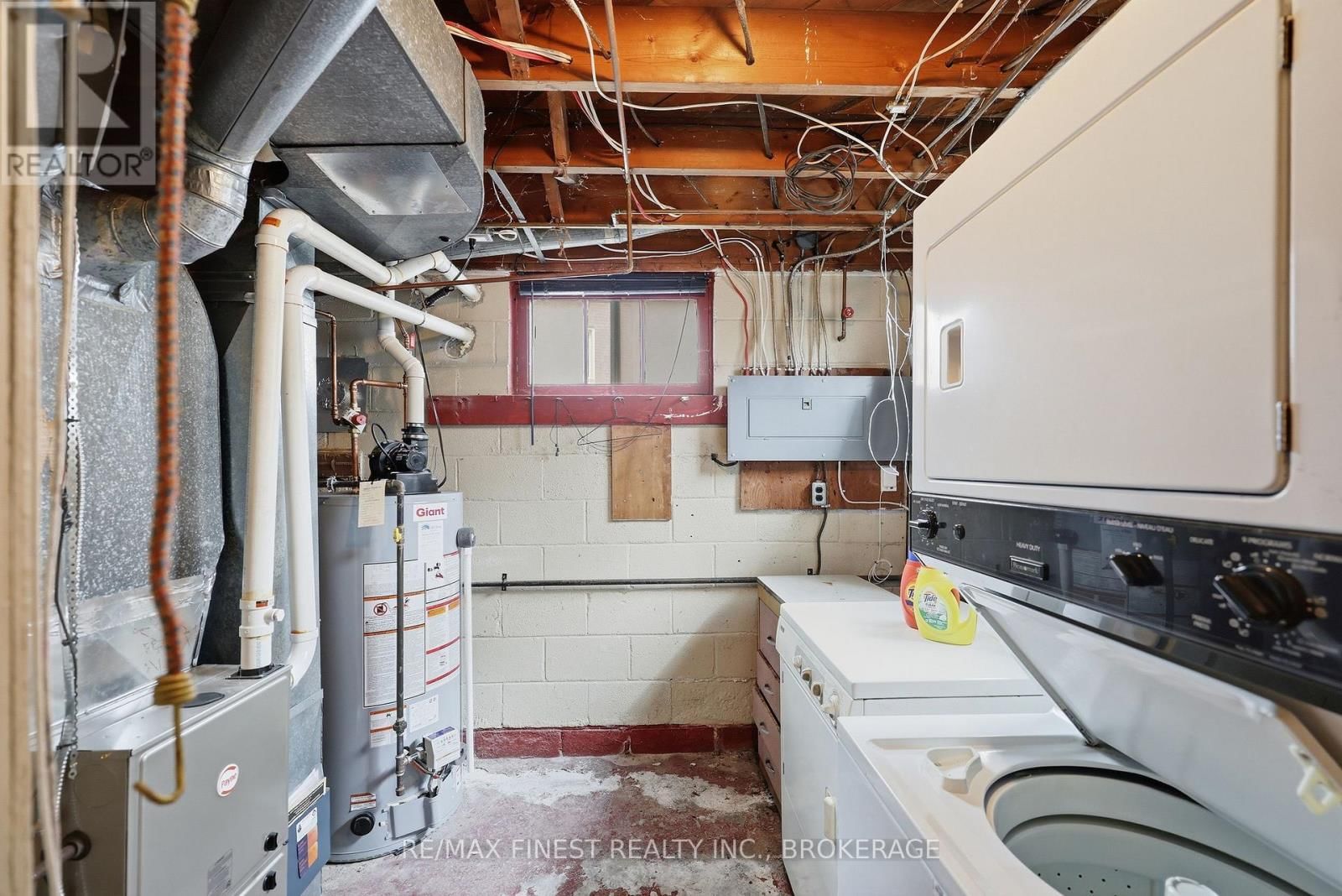 78 HATTER STREET Image 26