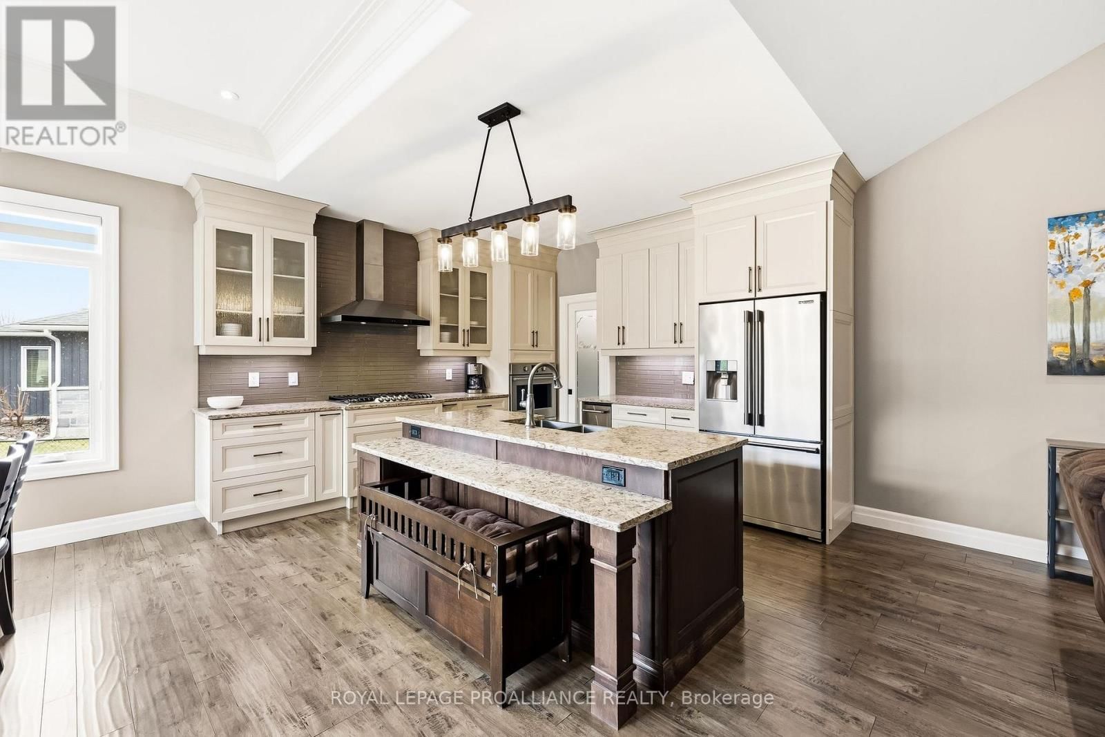 19 AUTUMN GROVE Image 14