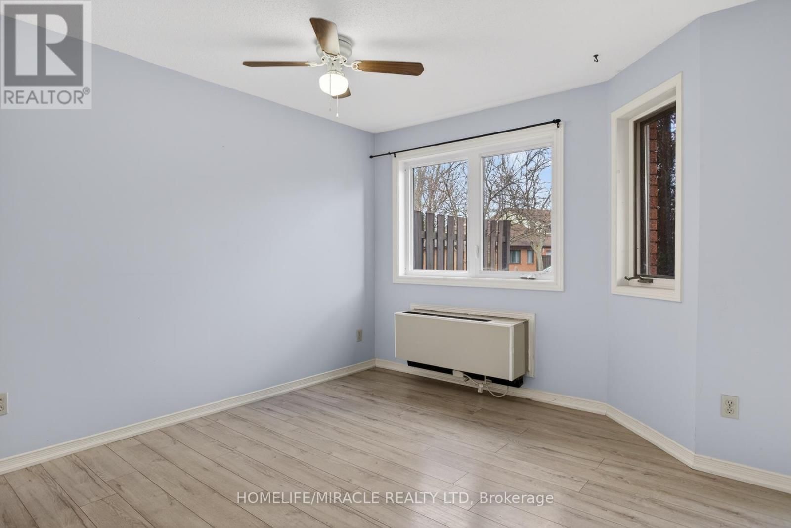 32 - 36 CHAMPLAIN CRESCENT Image 15