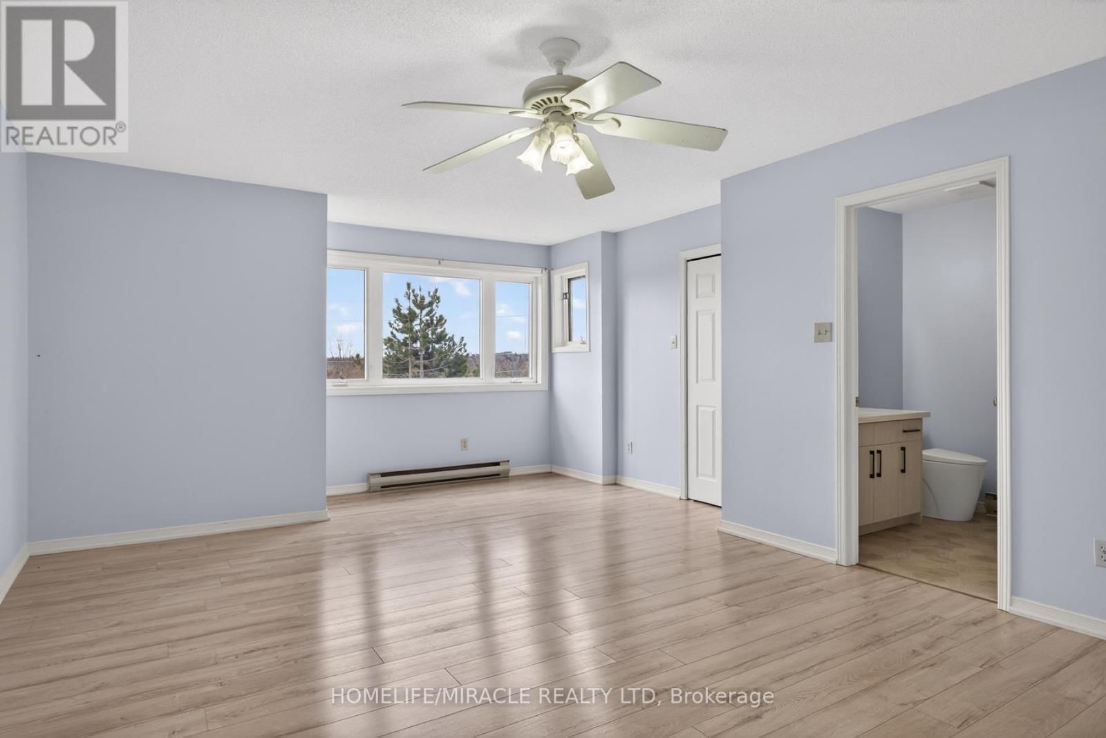 32 - 36 CHAMPLAIN CRESCENT Image 19